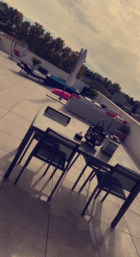 Appartement Rooftop avec piscine Avignon Extérieur photo